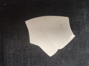 南宋定窑刻花瓷片