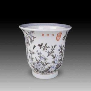 仿清同治至光绪墨彩加粉月季桃花纹花盆